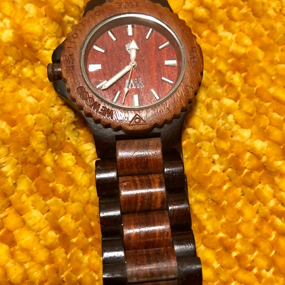 Watch - Picture 5 of 5